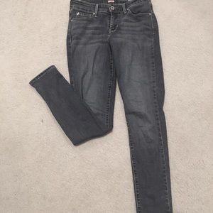 Levi’s Denizen Modern Skinny Jeans